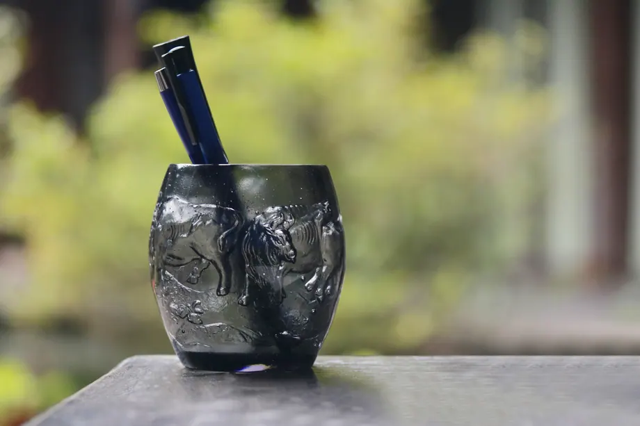 Brush Pot