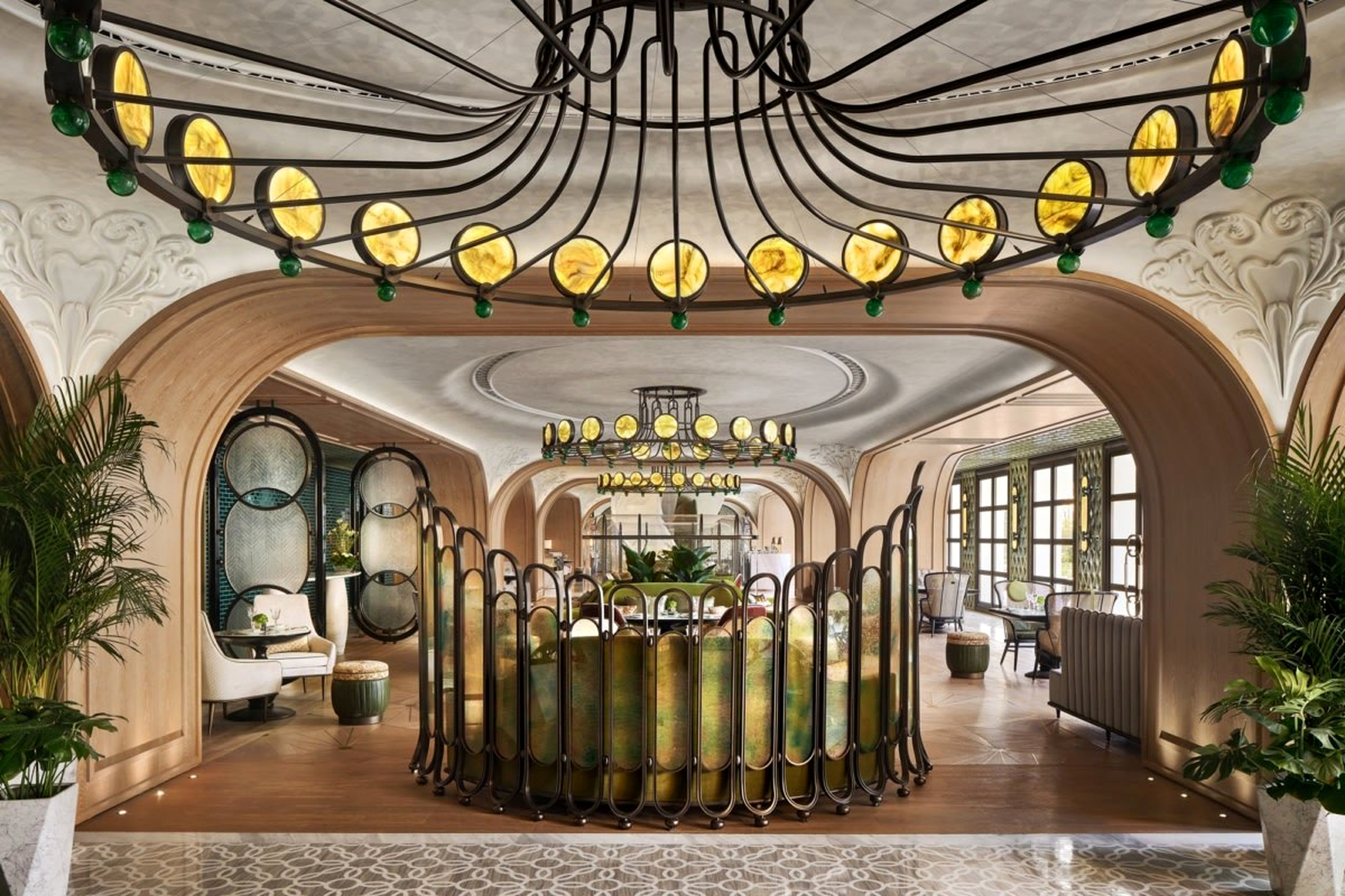 Thailand Luxury Restaurant Main Dining Experience image 1